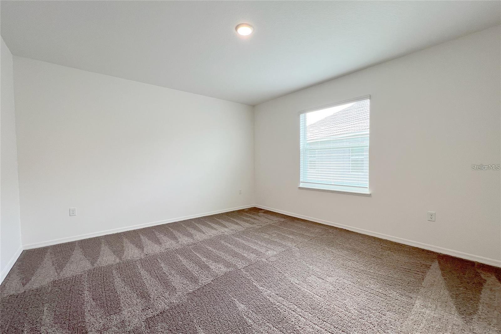 1162 OAK BLUFF DR