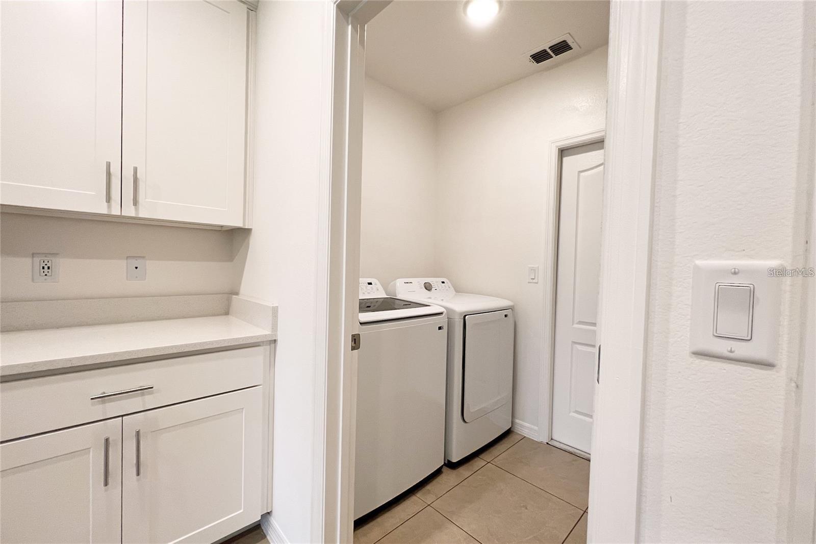 1162 OAK BLUFF DR