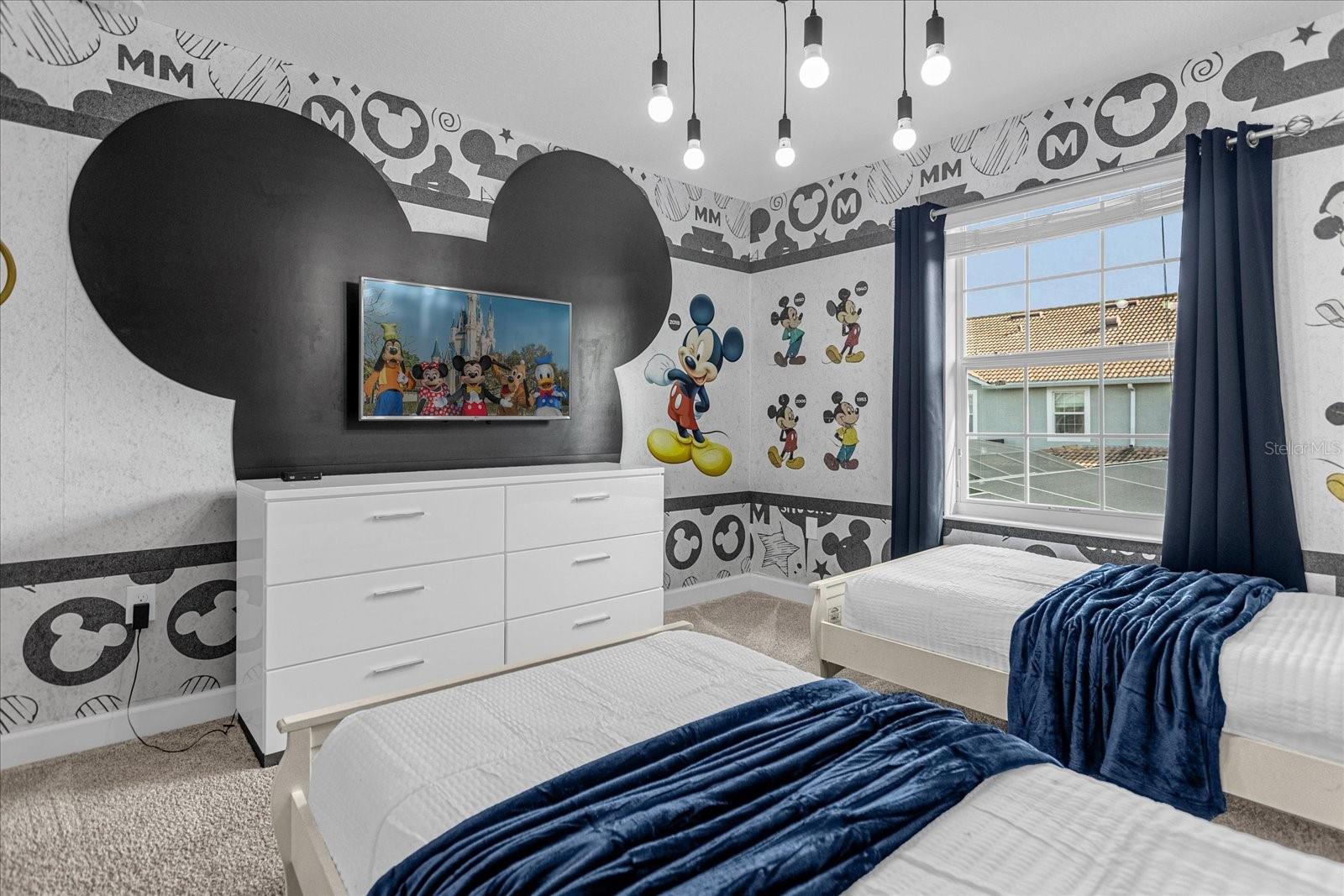 4820 LOVE STOREY LN