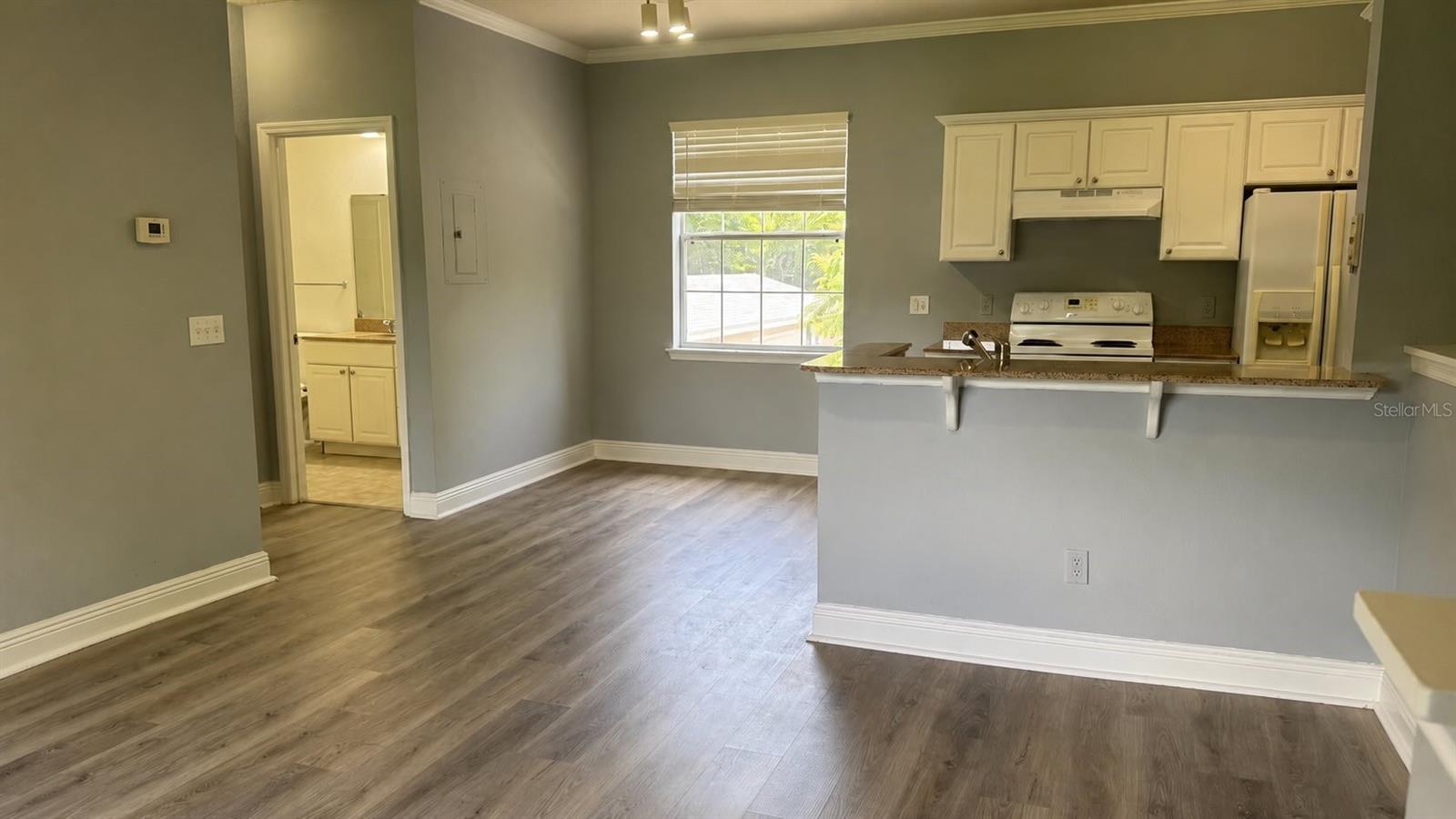 234 SOUTHERN PECAN CIR #202