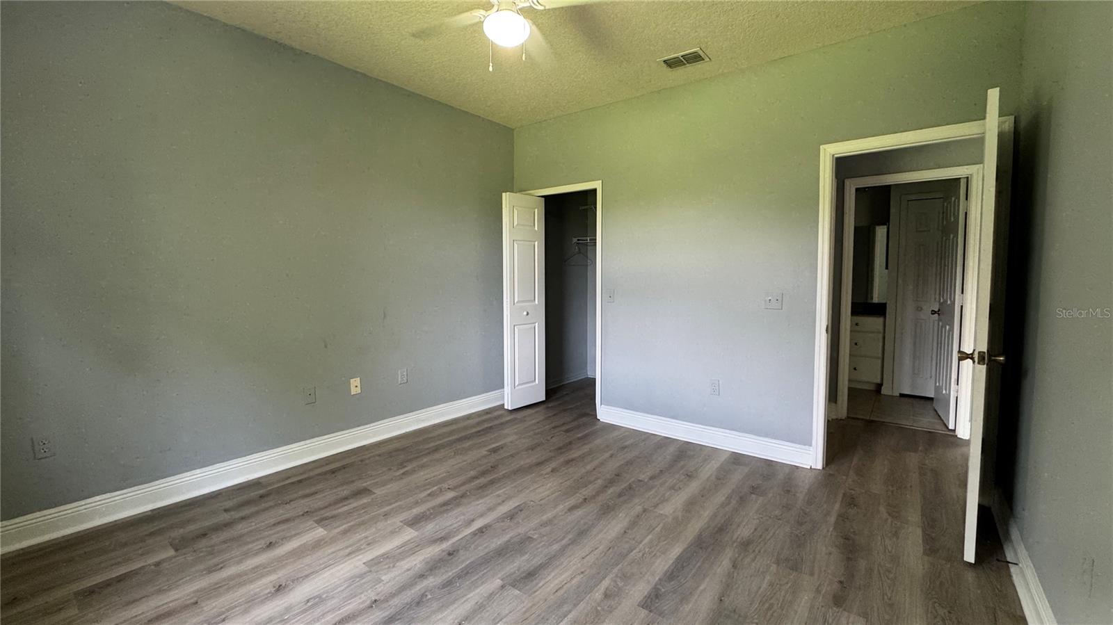 234 SOUTHERN PECAN CIR #202