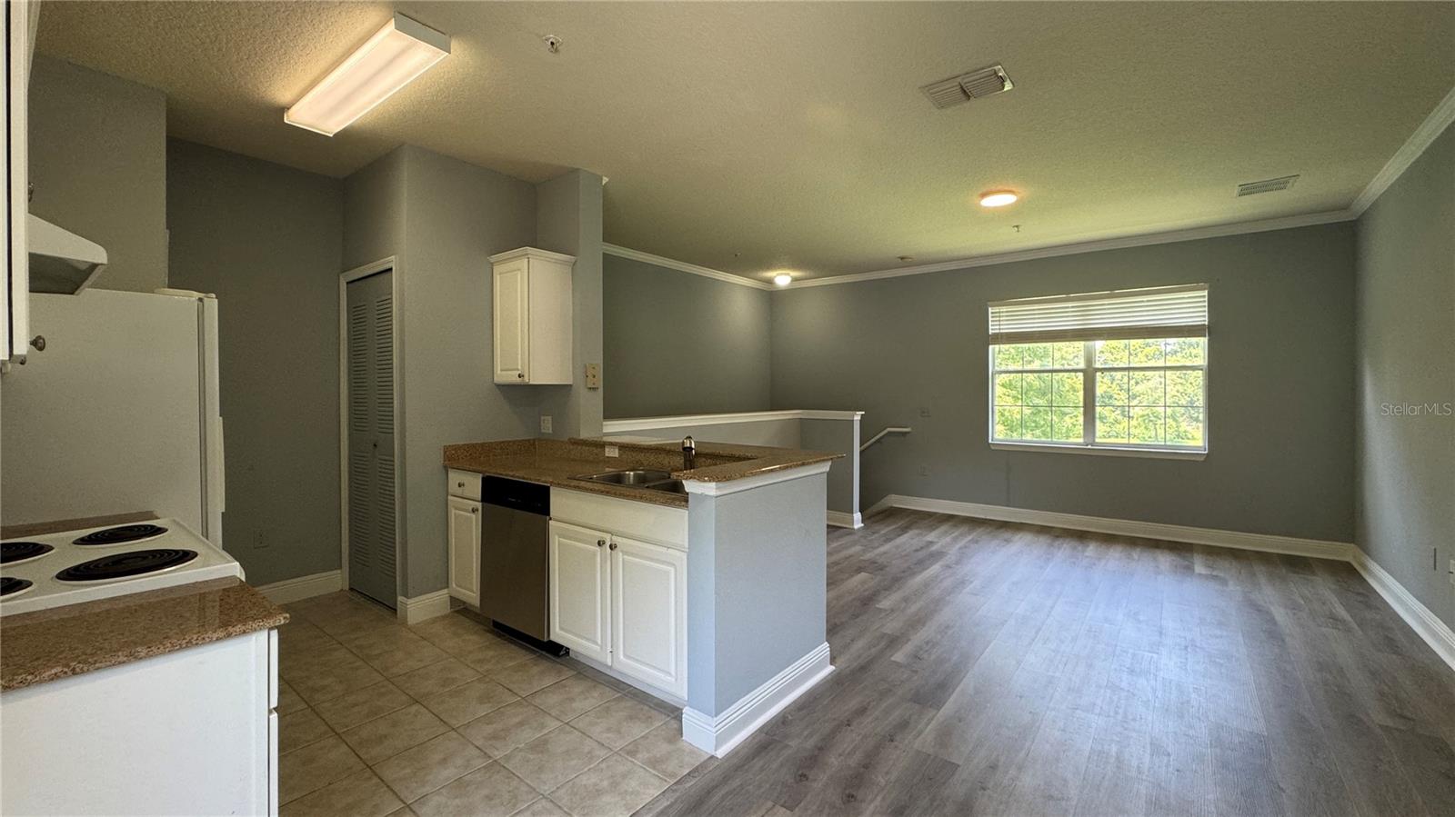 234 SOUTHERN PECAN CIR #202