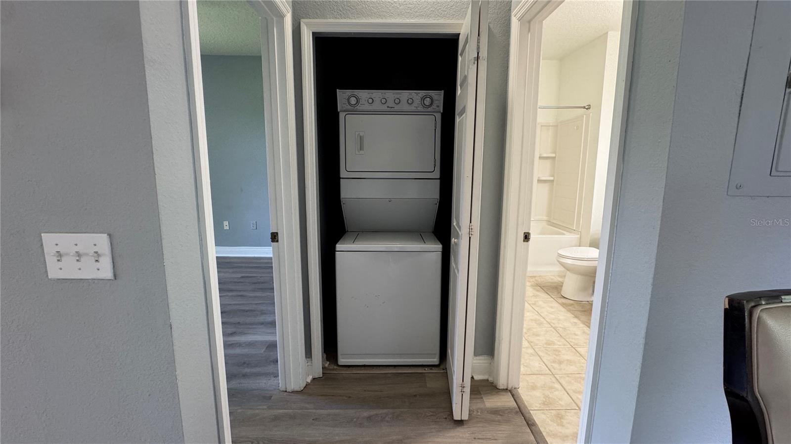 234 SOUTHERN PECAN CIR #202
