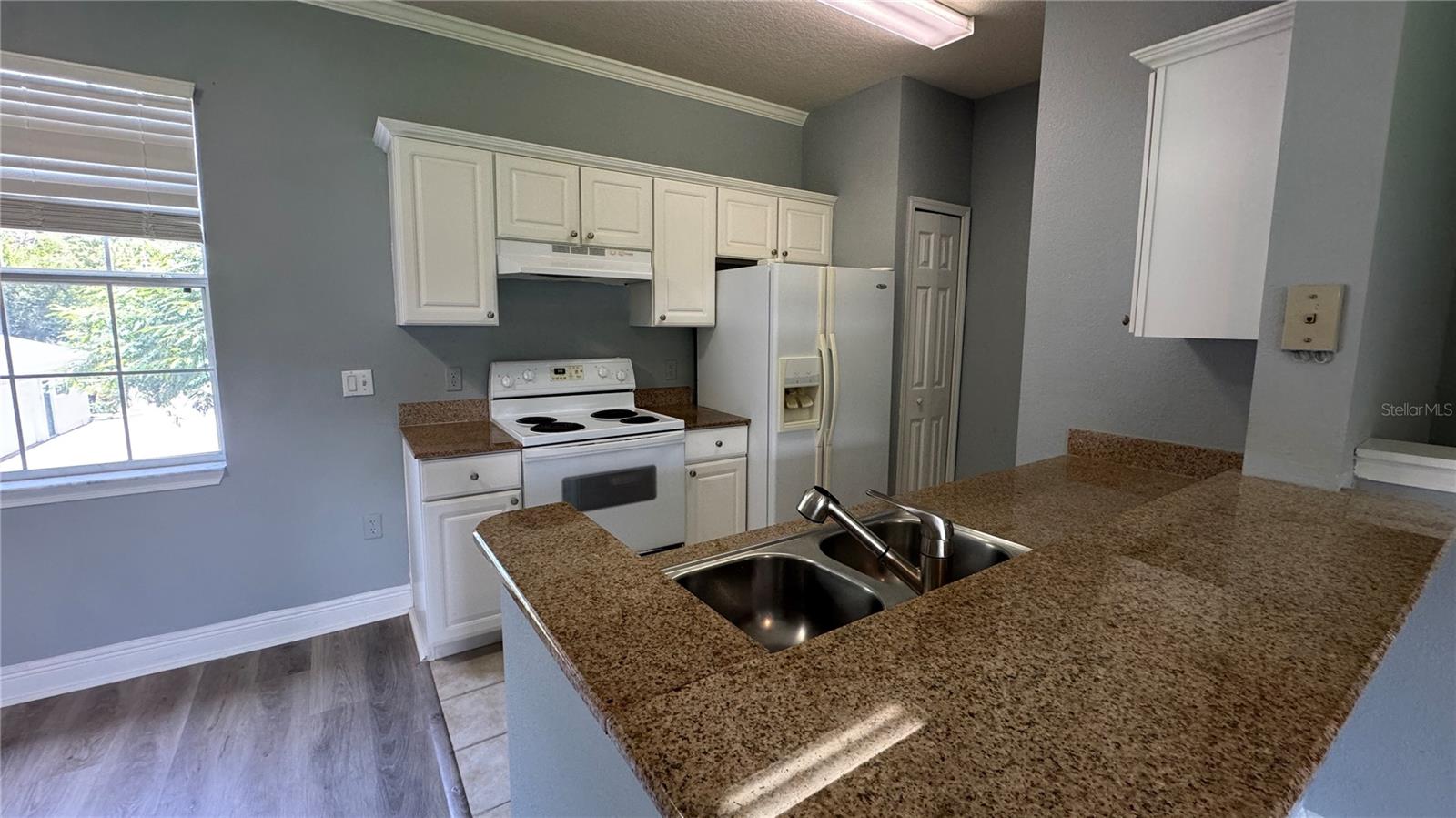 234 SOUTHERN PECAN CIR #202