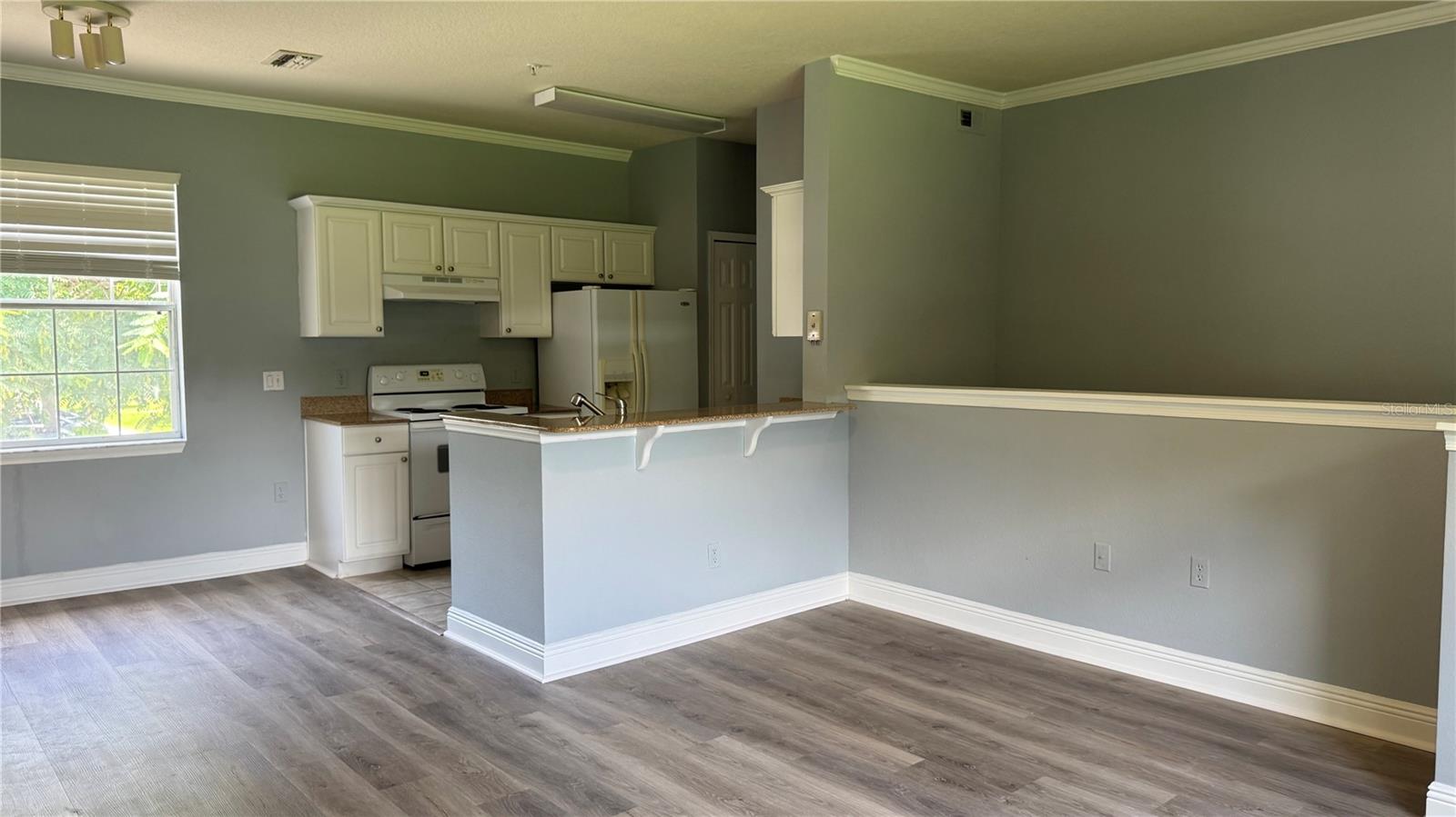 234 SOUTHERN PECAN CIR #202