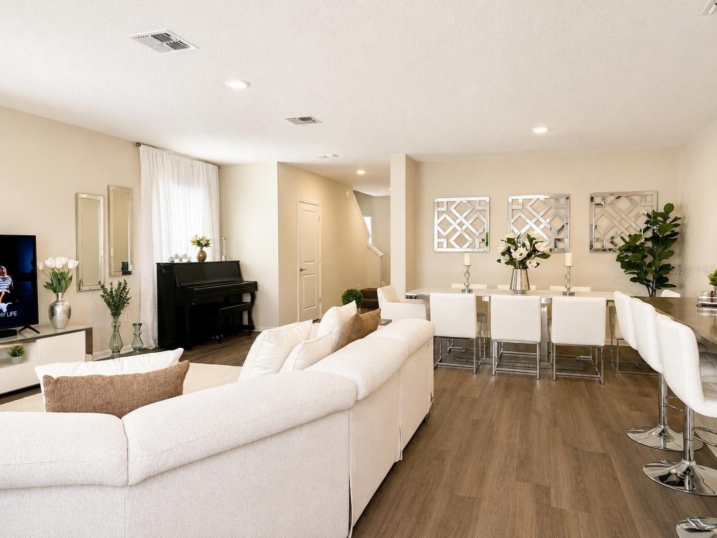 2825 MULLER OAK LOOP