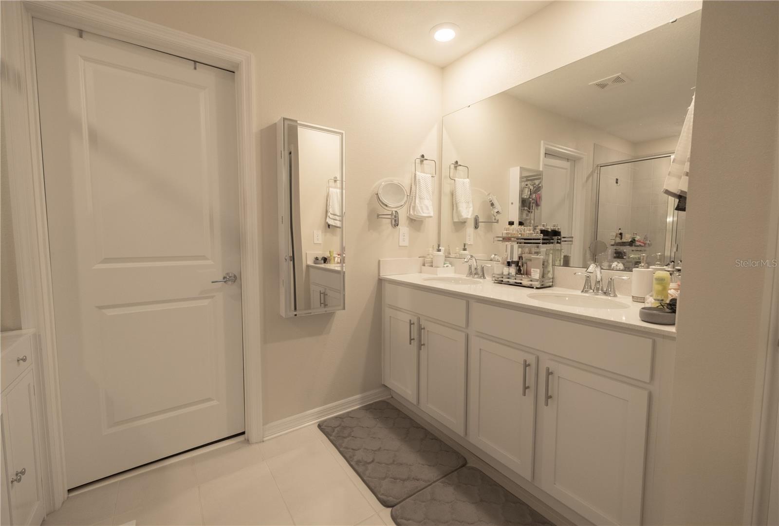 2825 MULLER OAK LOOP