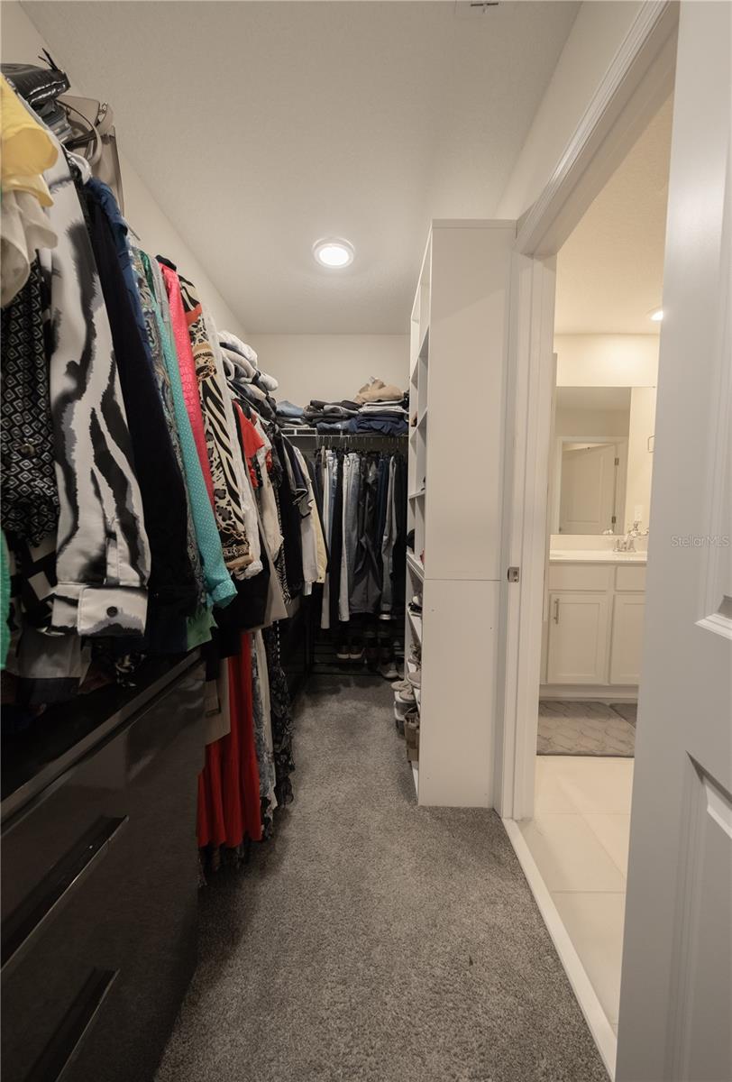 2825 MULLER OAK LOOP