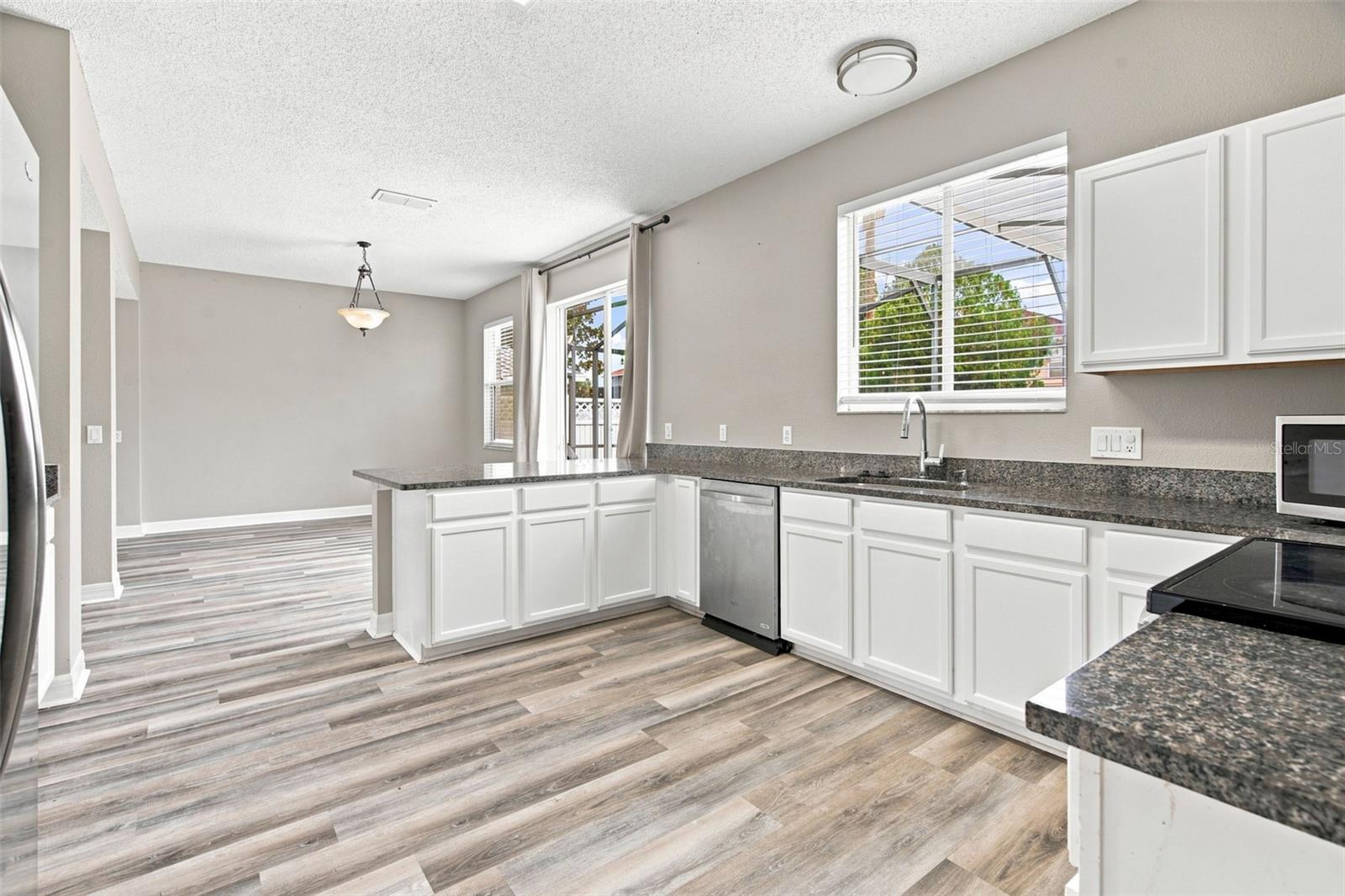 4563 PHILADELPHIA CIR