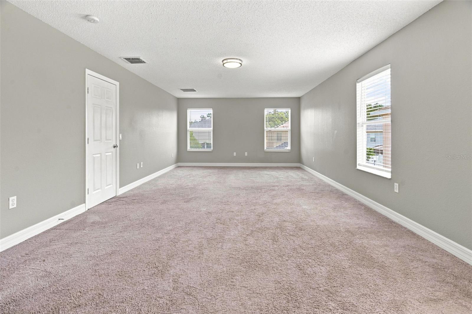 4563 PHILADELPHIA CIR