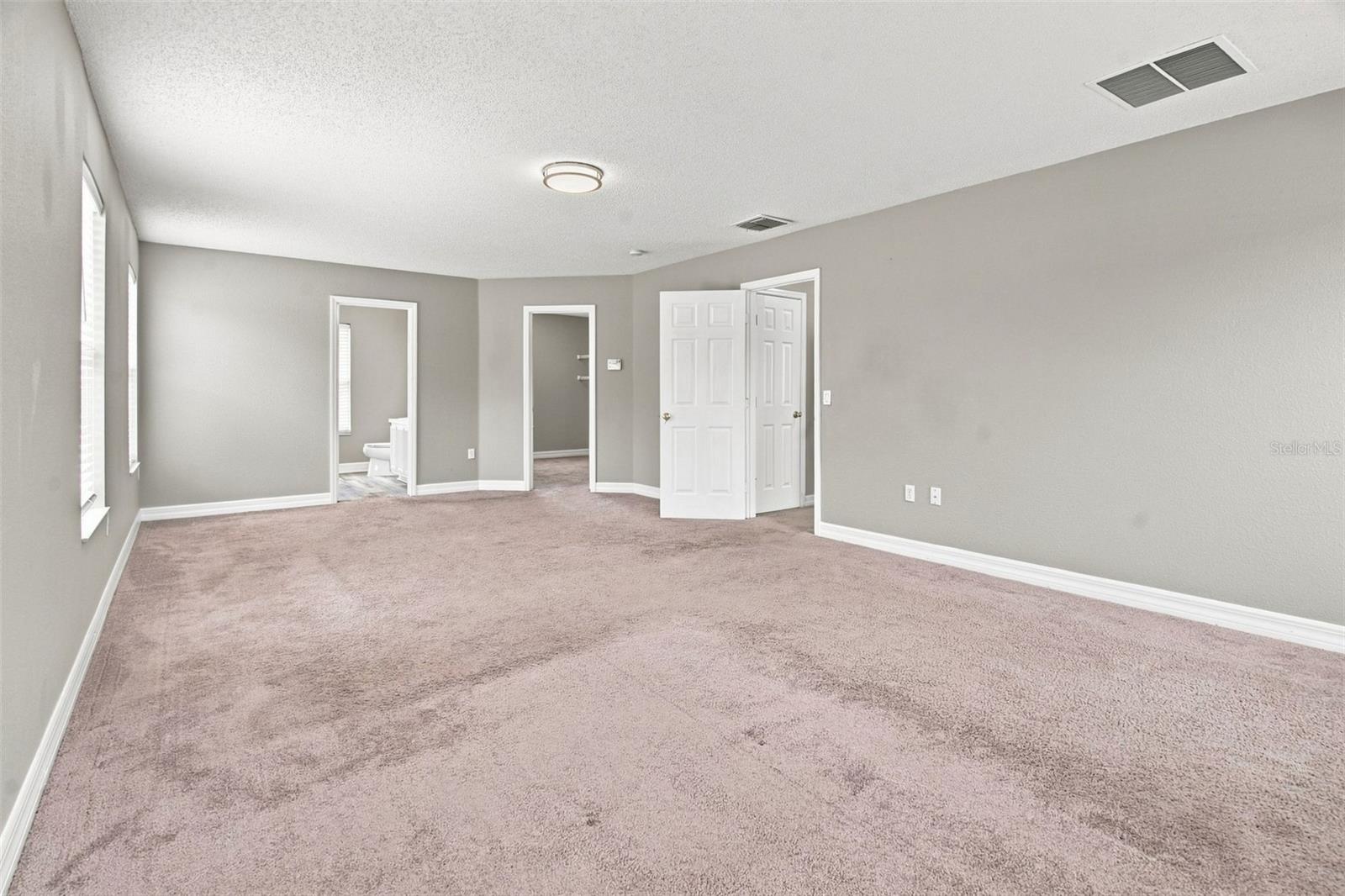 4563 PHILADELPHIA CIR