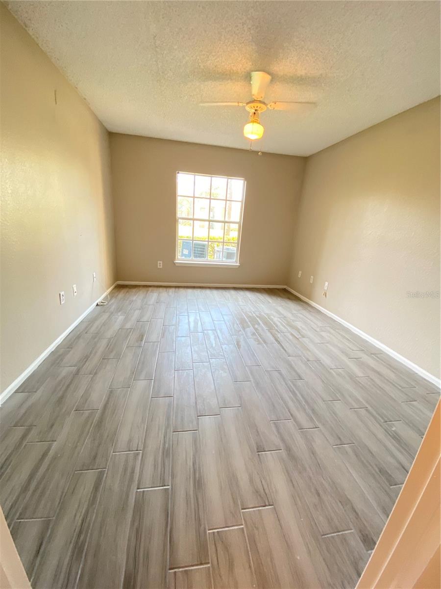 5112 PARK CENTRAL DR #616