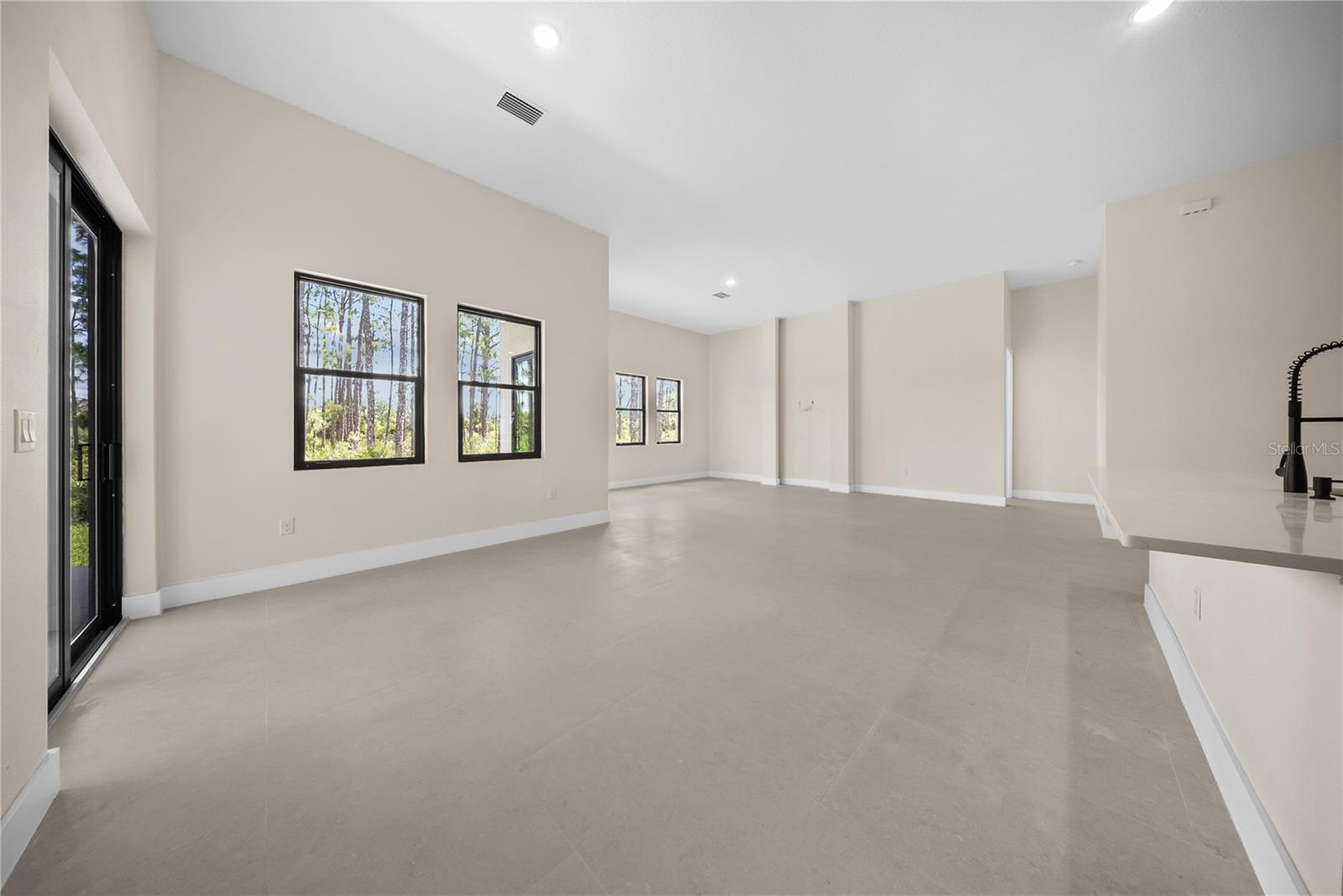 372 MATSON LN