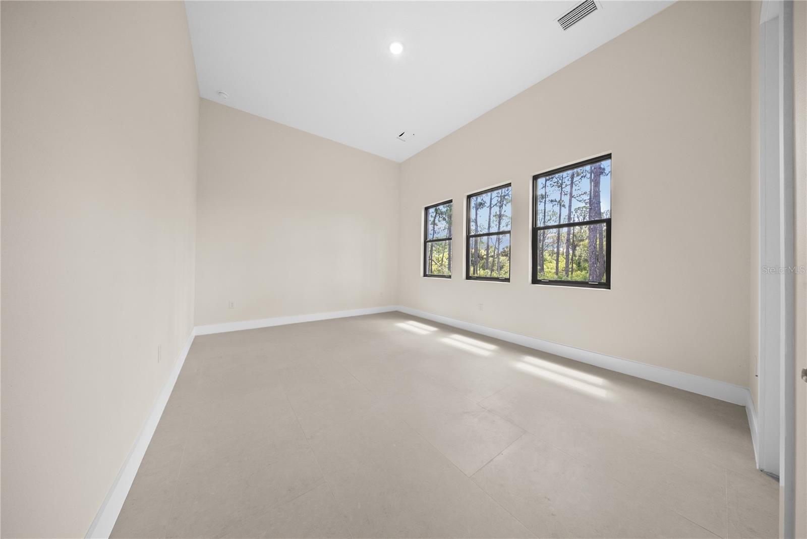 372 MATSON LN