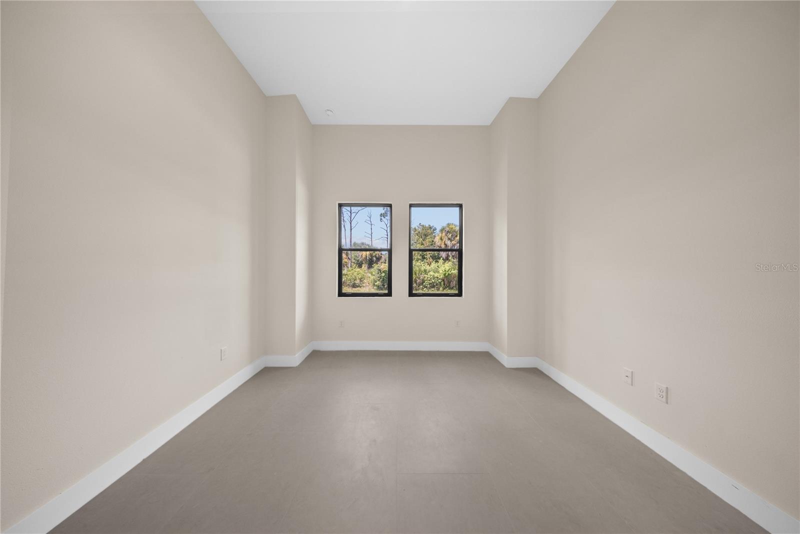 372 MATSON LN