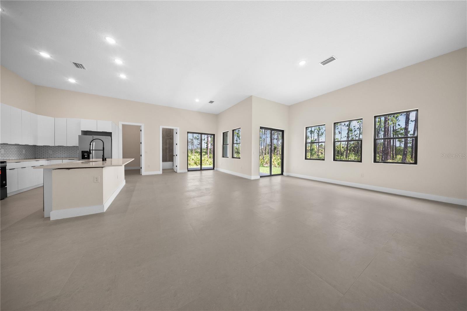 372 MATSON LN