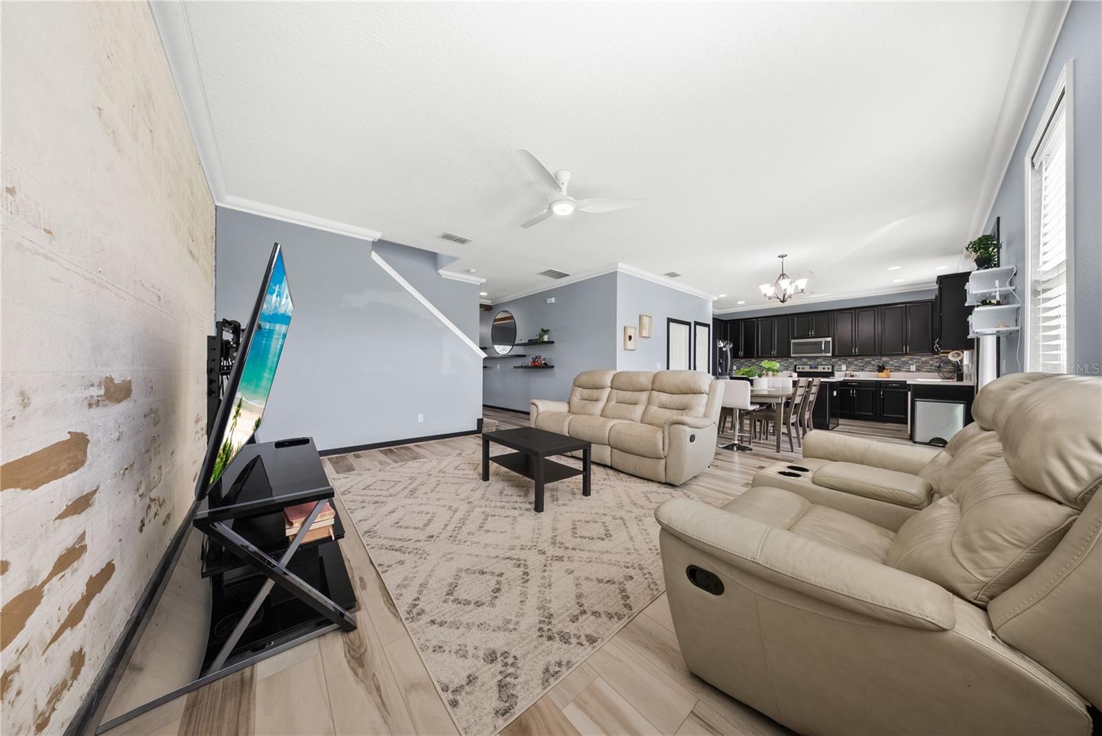 2553 EAGLE BAY BLVD