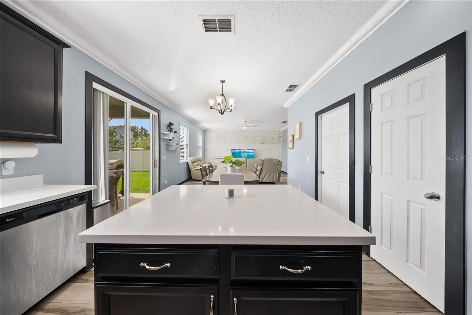 2553 EAGLE BAY BLVD