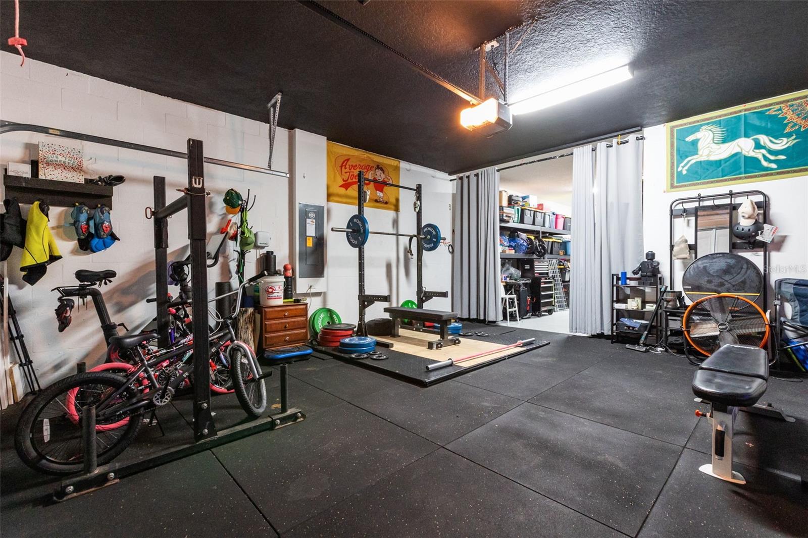 512 WESTCHESTER CT