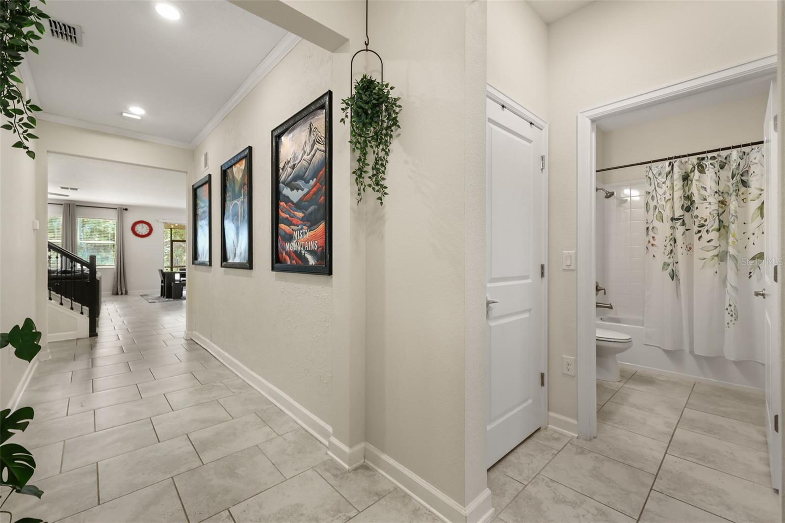 512 WESTCHESTER CT