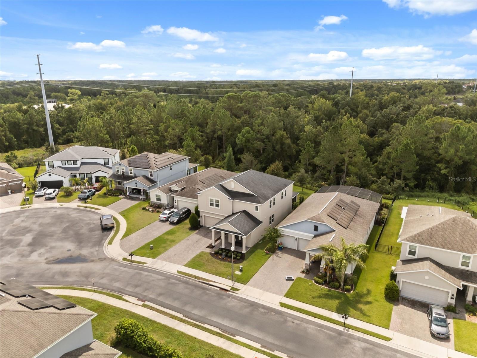 512 WESTCHESTER CT