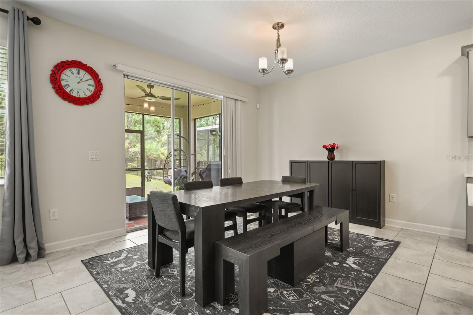 512 WESTCHESTER CT
