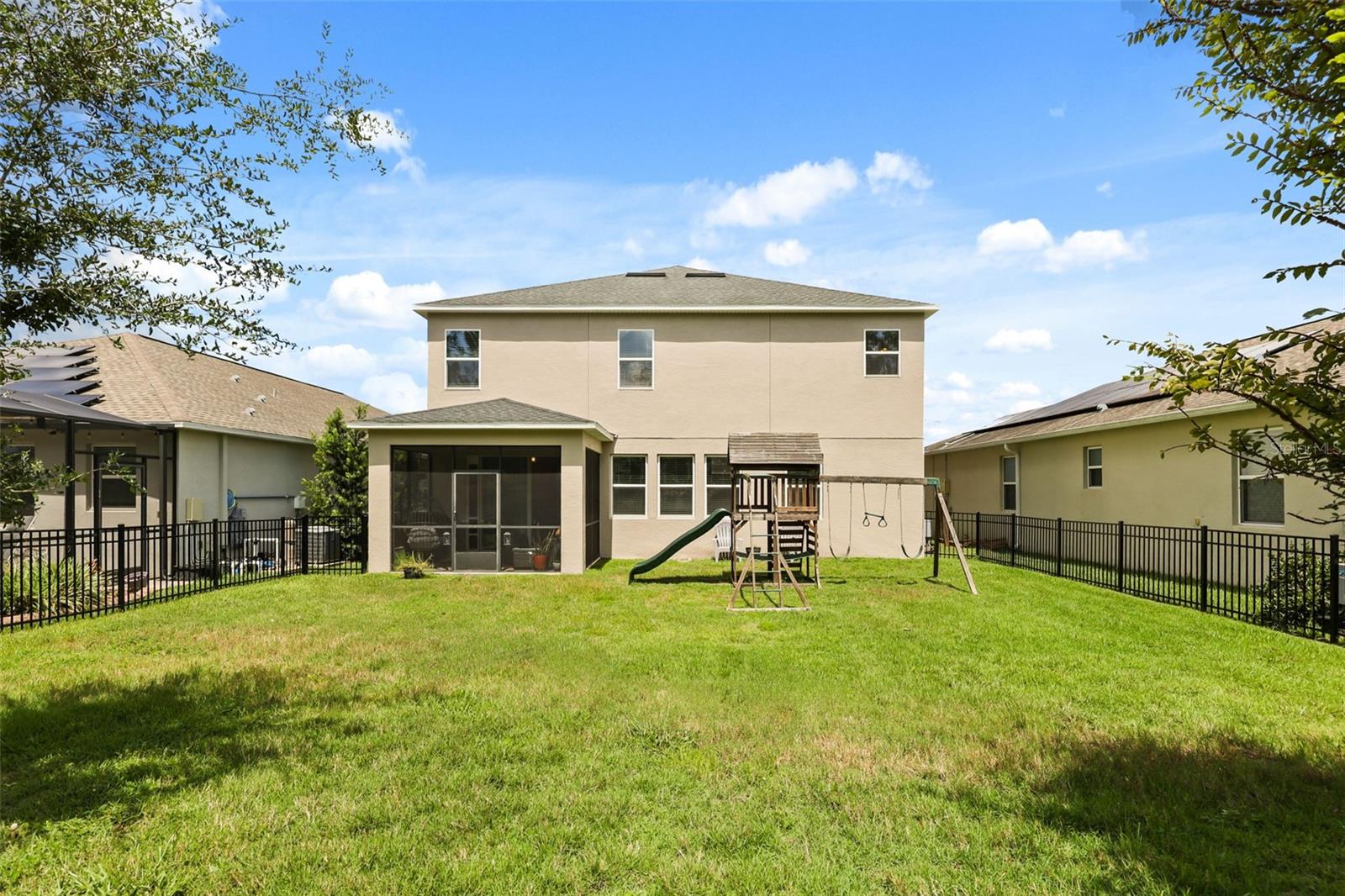 512 WESTCHESTER CT