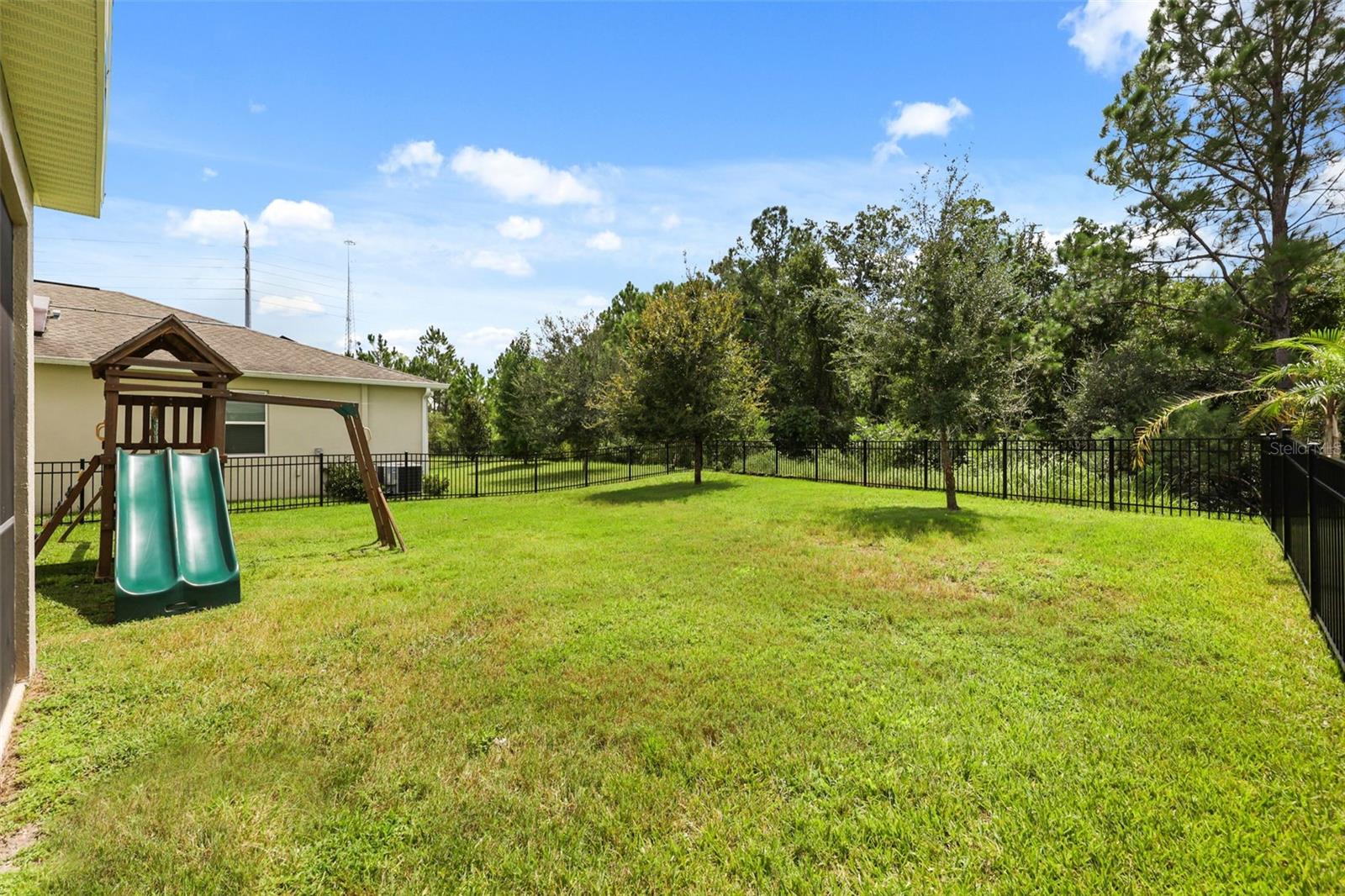 512 WESTCHESTER CT