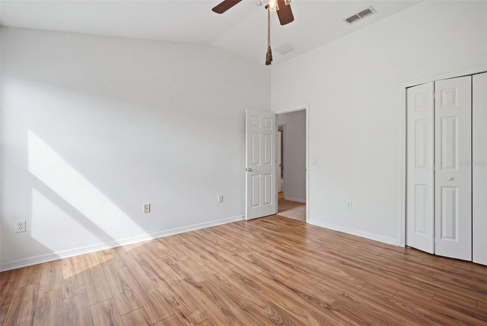 13730 LENSDALE LN