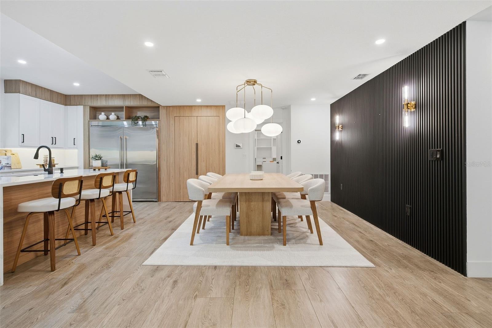 104 E 1ST AVE
