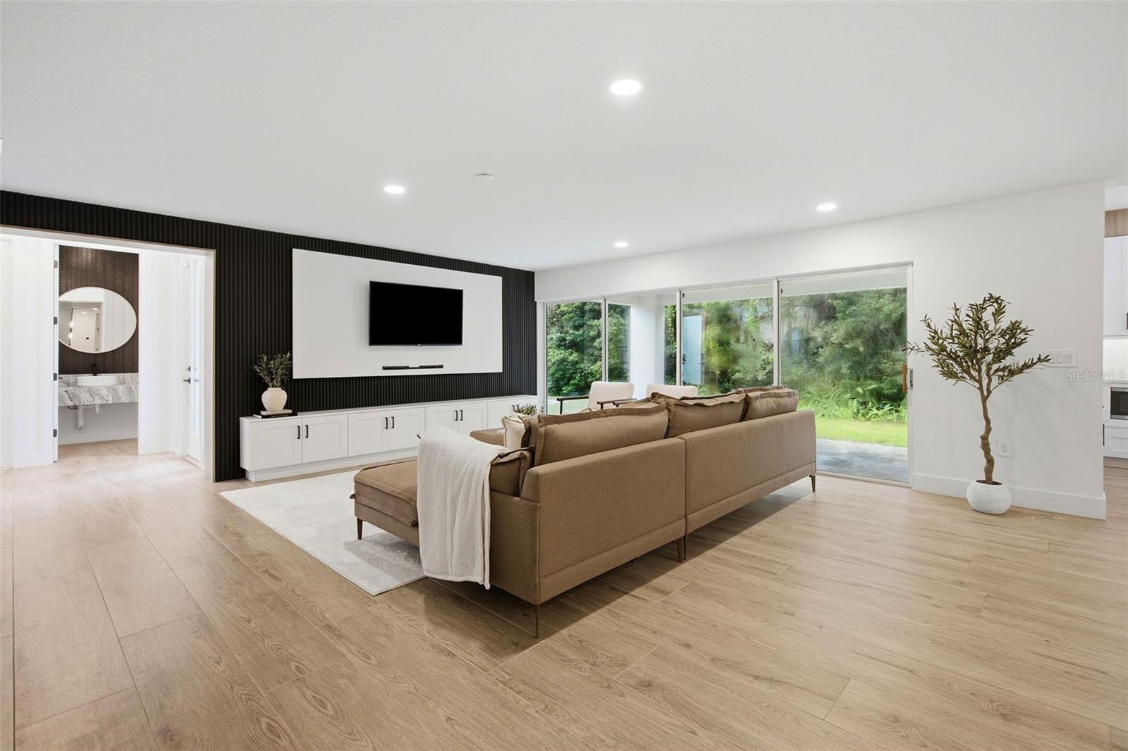 104 E 1ST AVE