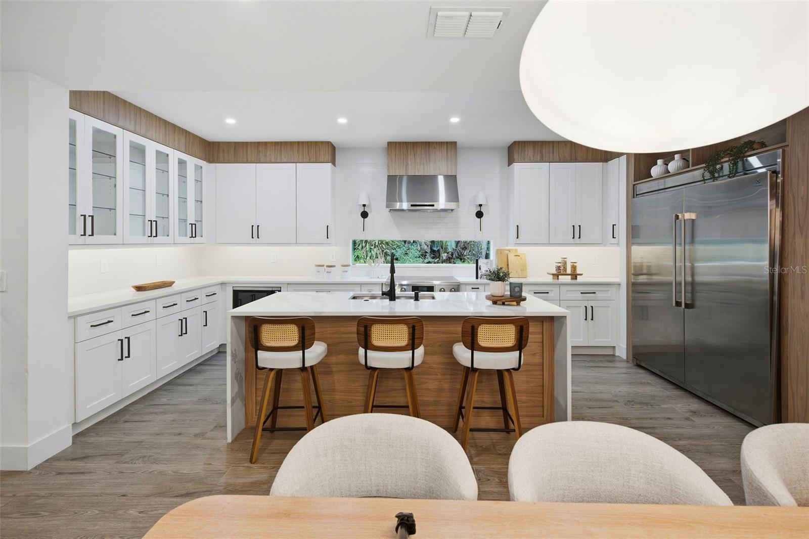 104 E 1ST AVE