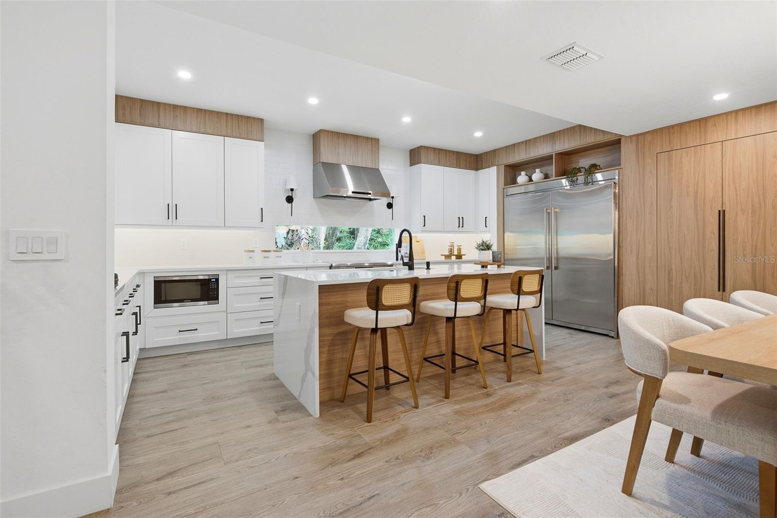 104 E 1ST AVE