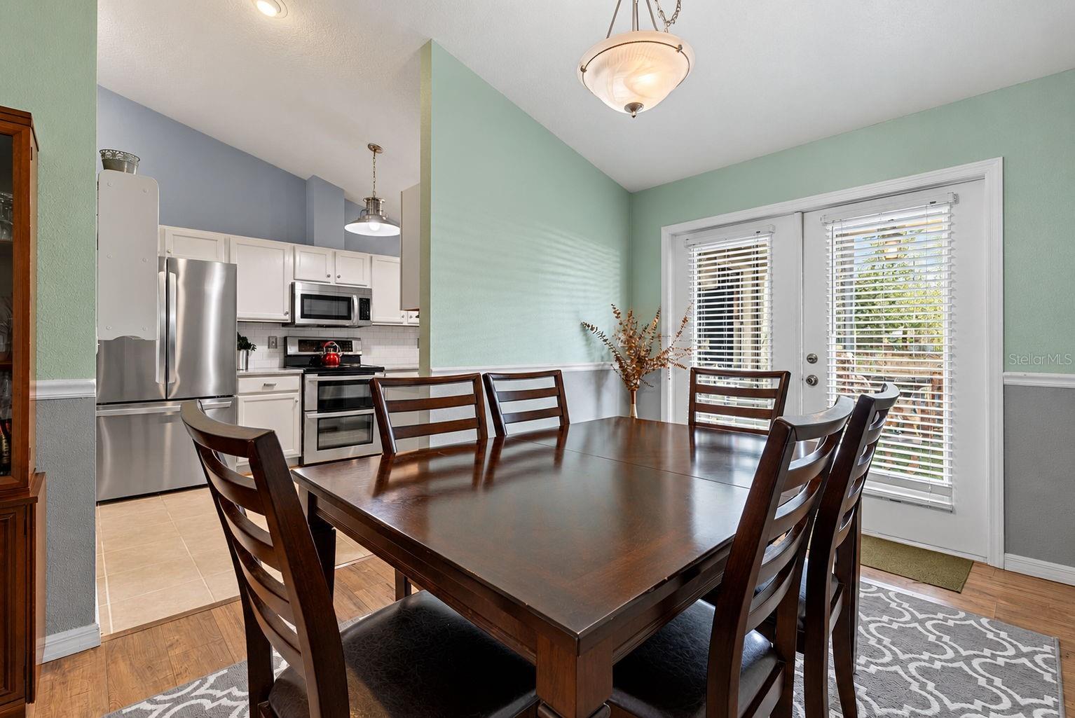 10828 CRESCENT RIDGE LOOP