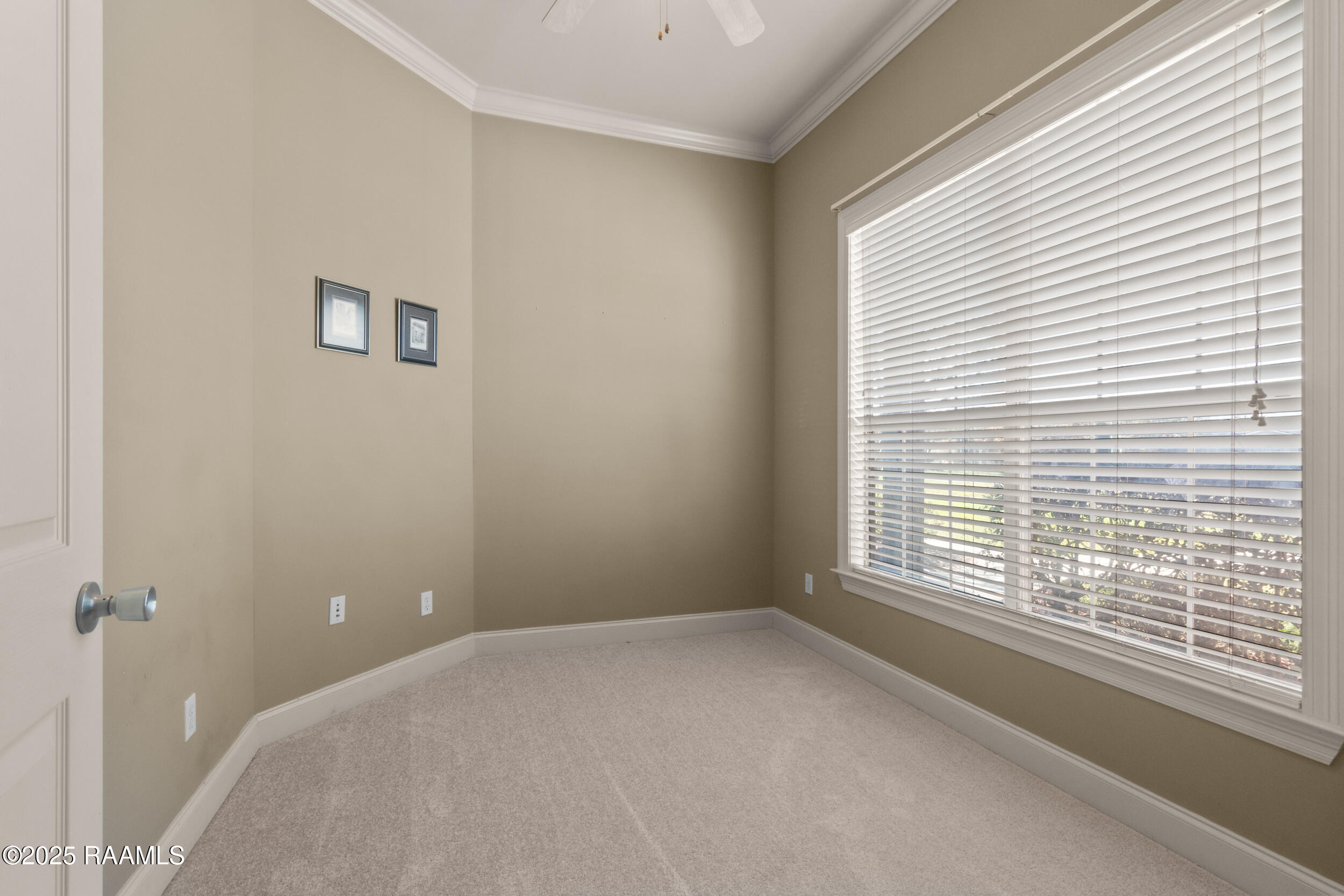 300 Bridgeport Lane