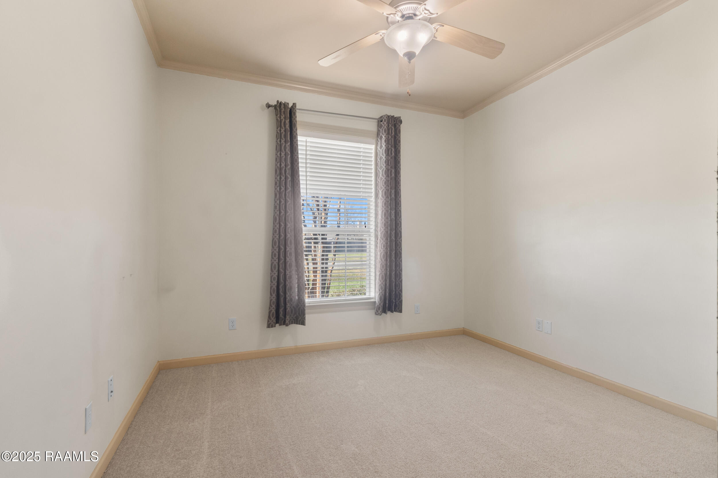 300 Bridgeport Lane