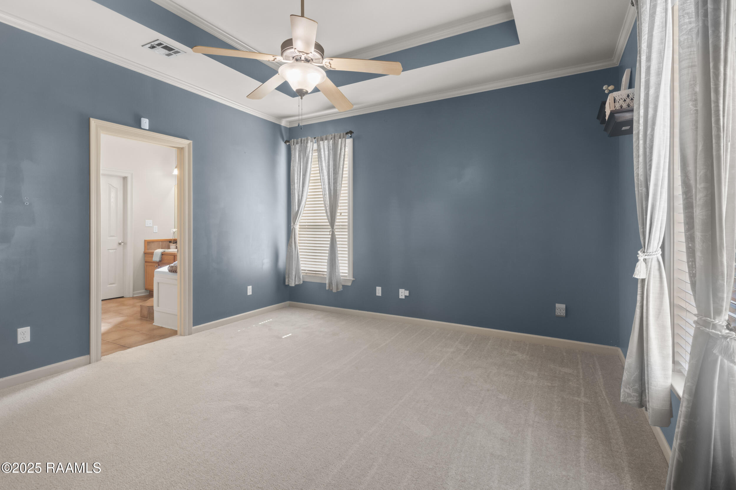 300 Bridgeport Lane