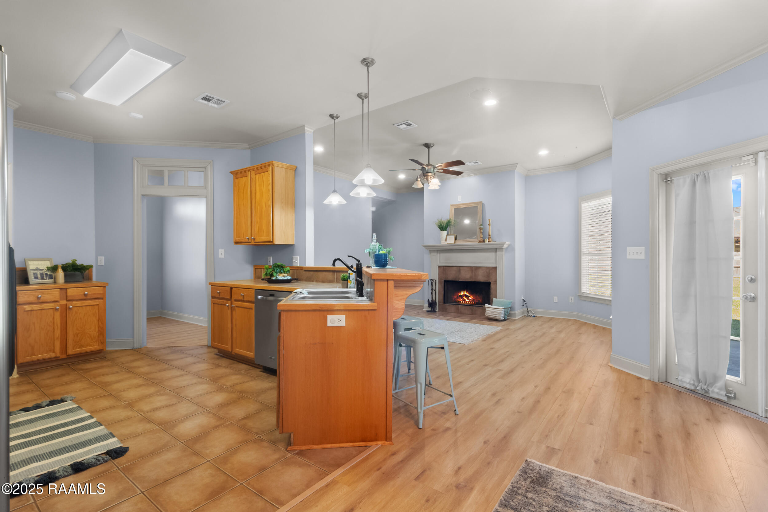 300 Bridgeport Lane