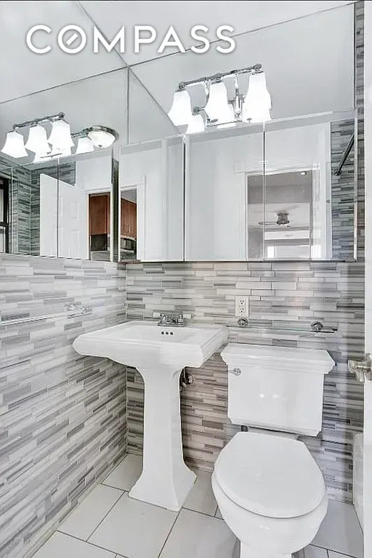 382 E 10th Street 3B