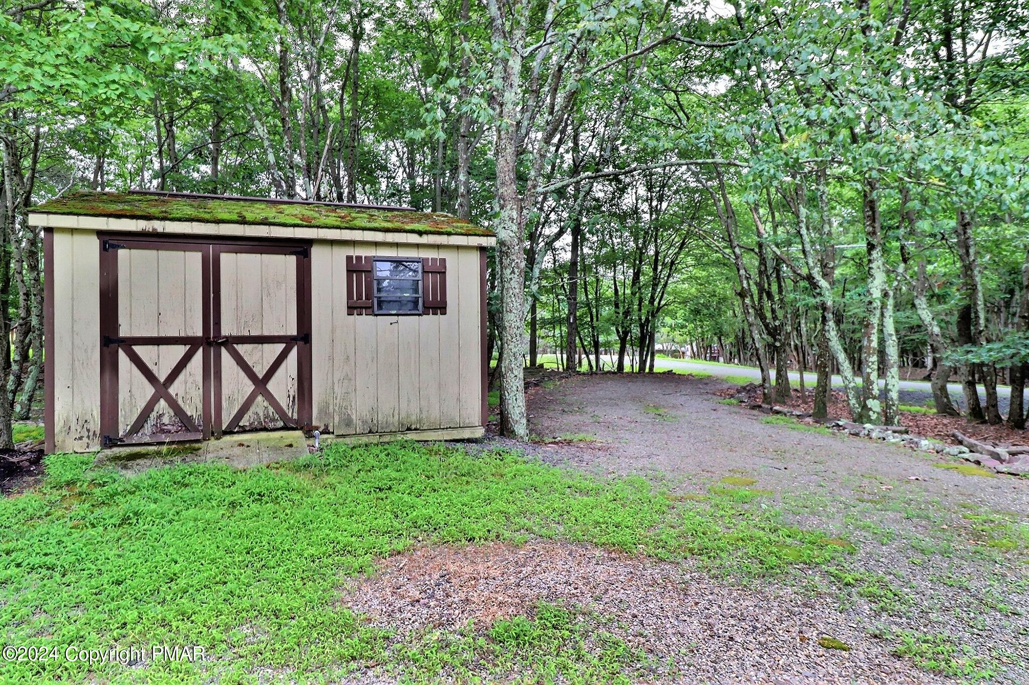 32 Clearbrook Drive
