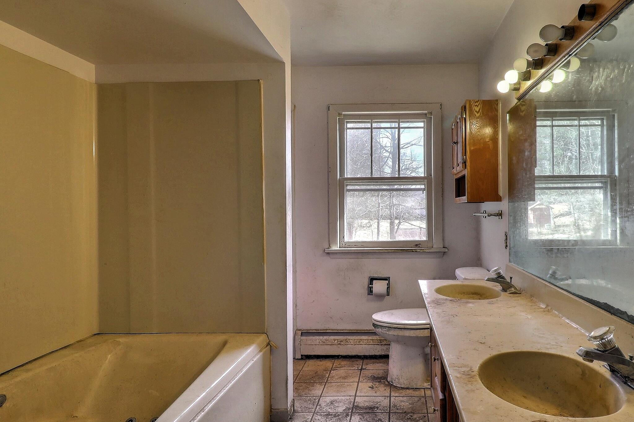 450 Hickory Valley Road