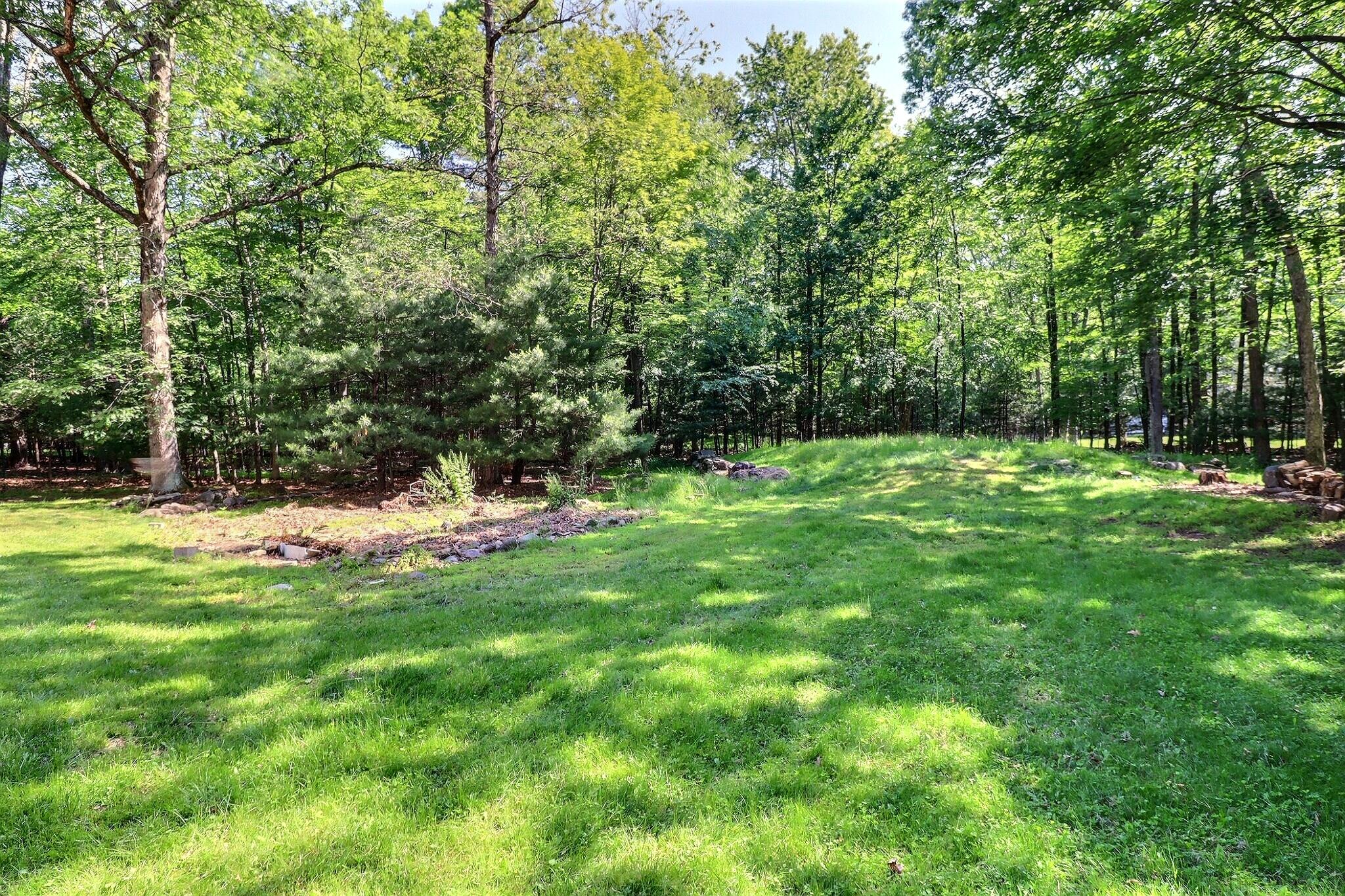 102 Crest Circle