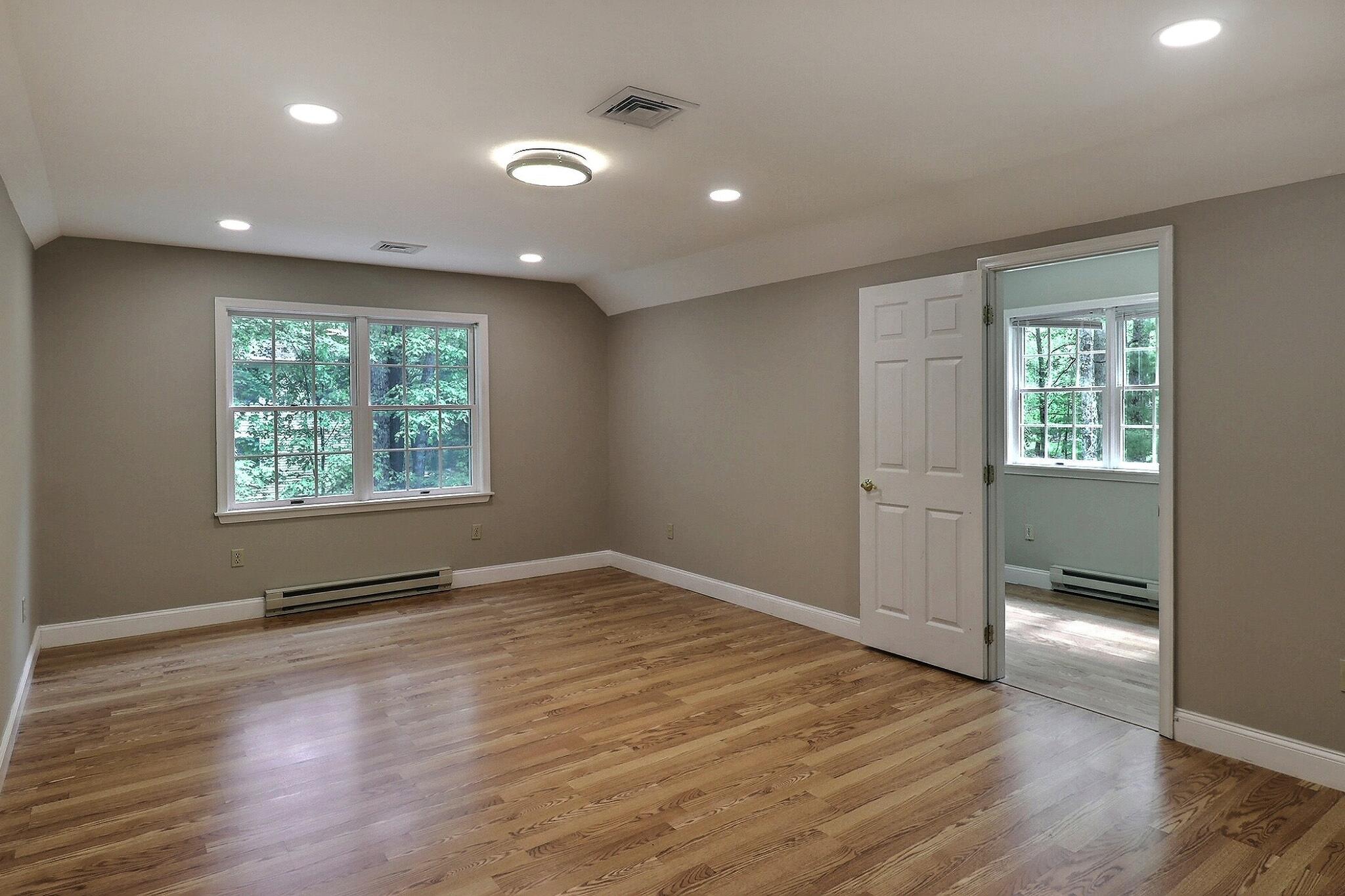 102 Crest Circle