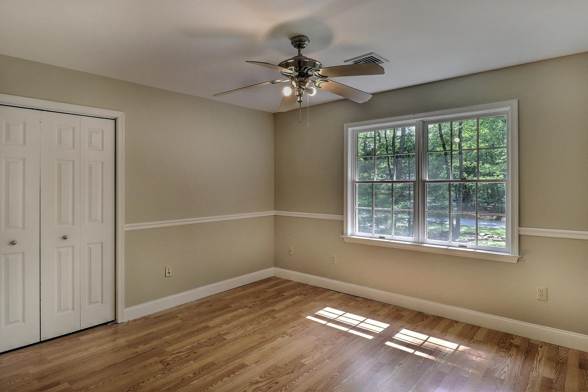 102 Crest Circle