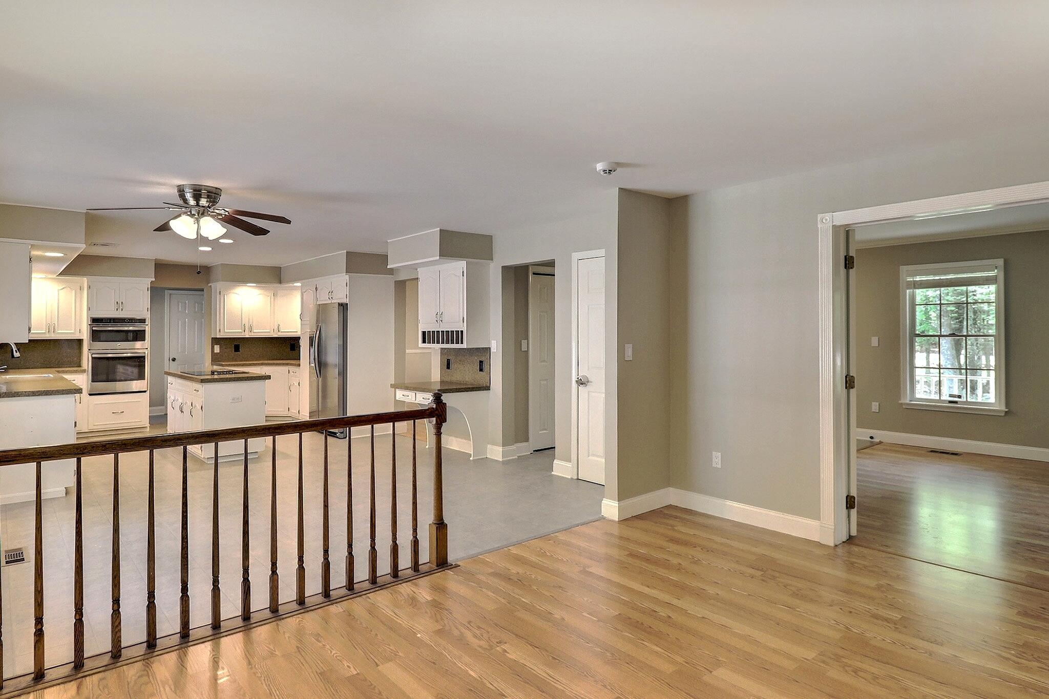 102 Crest Circle