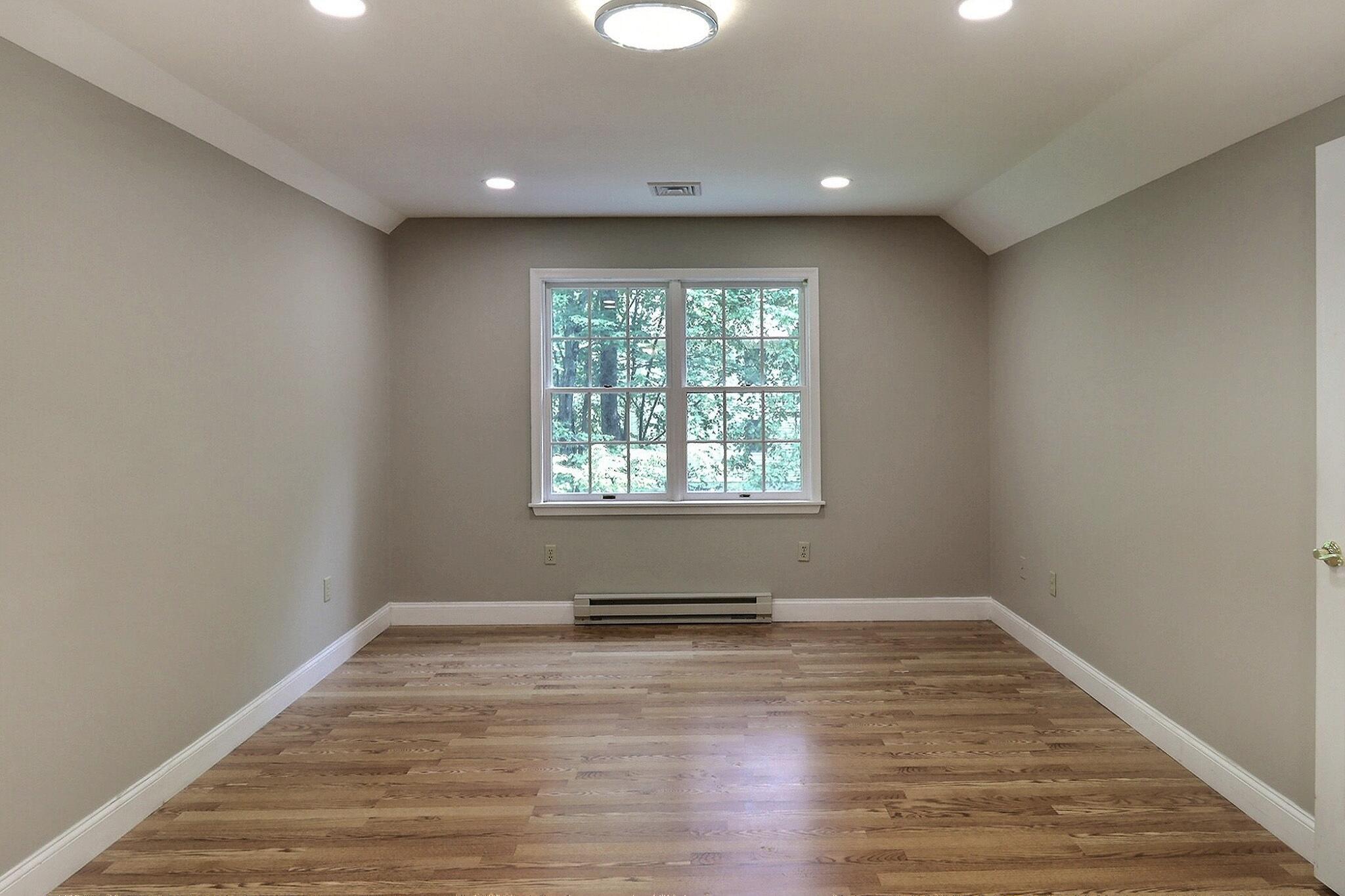 102 Crest Circle