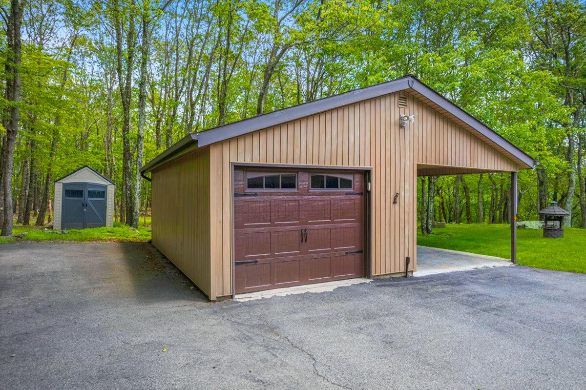 146 Algonquin Trail
