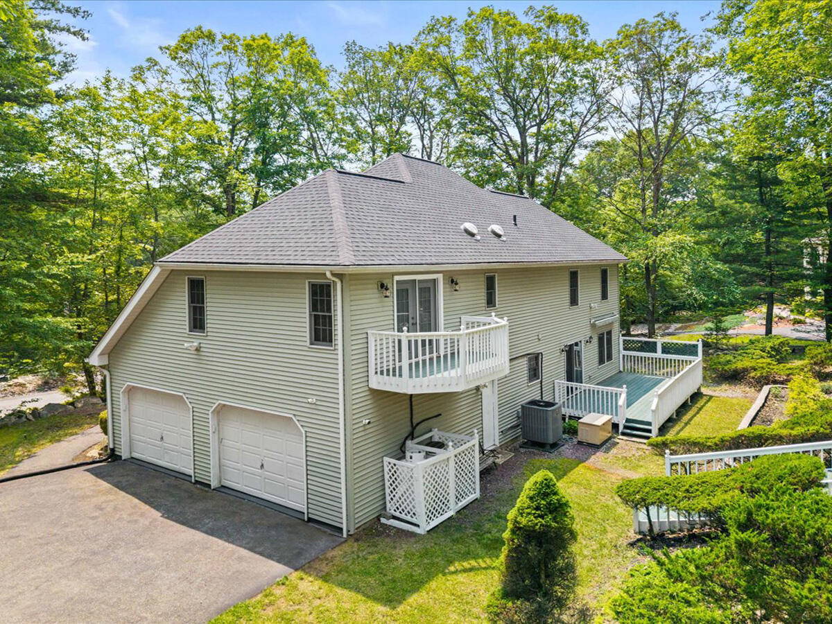 5181 Hilltop Circle