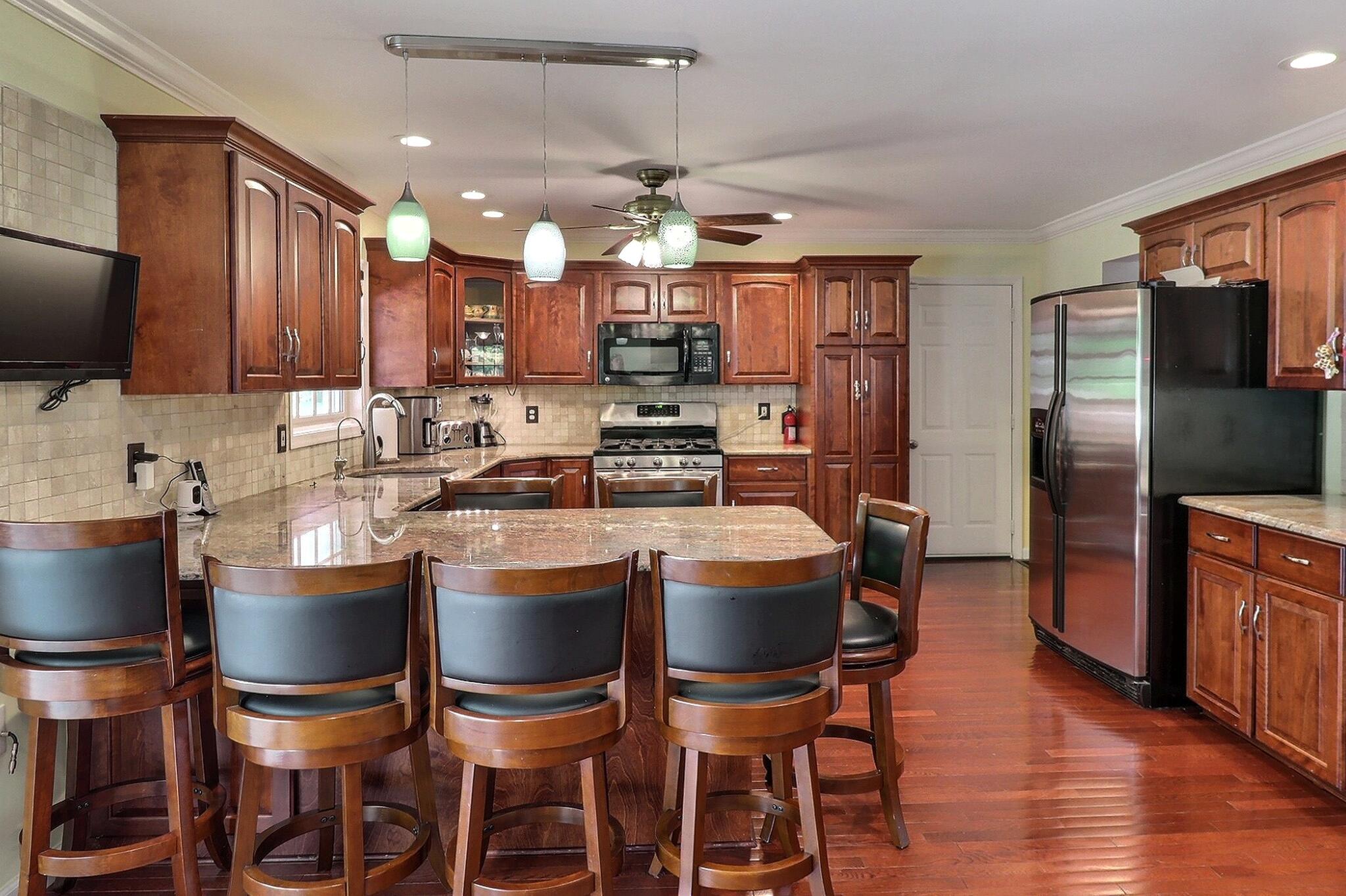 5181 Hilltop Circle