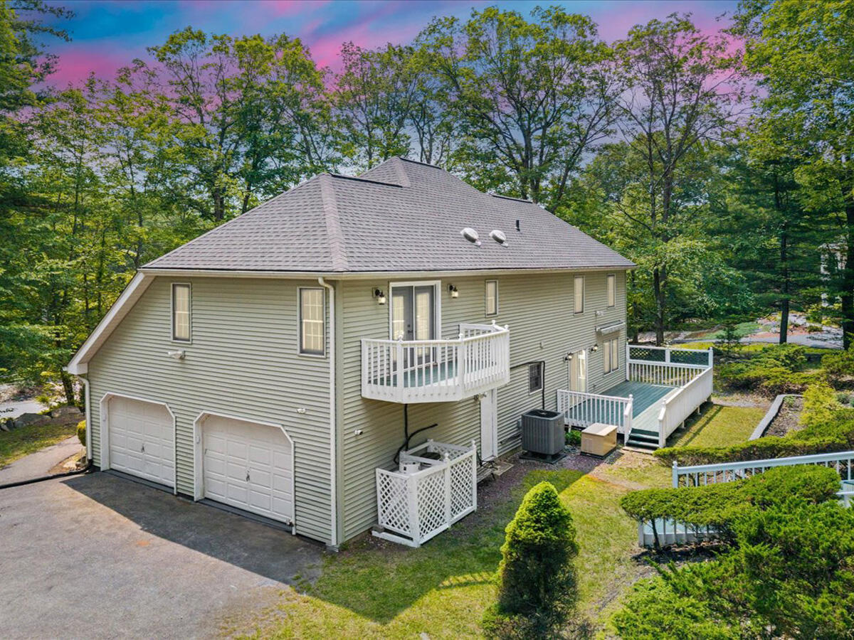 5181 Hilltop Circle